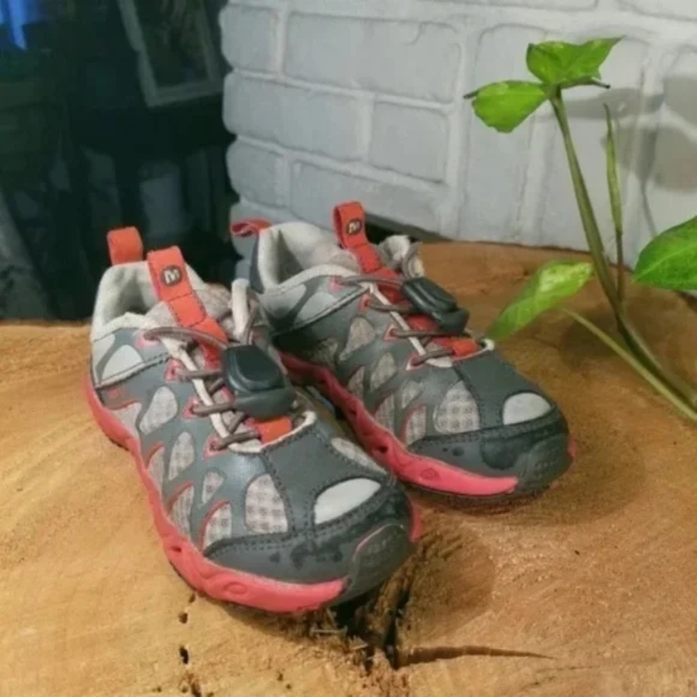 { ❤️ $5} Merrell Dark Shadow Performance Shoes
